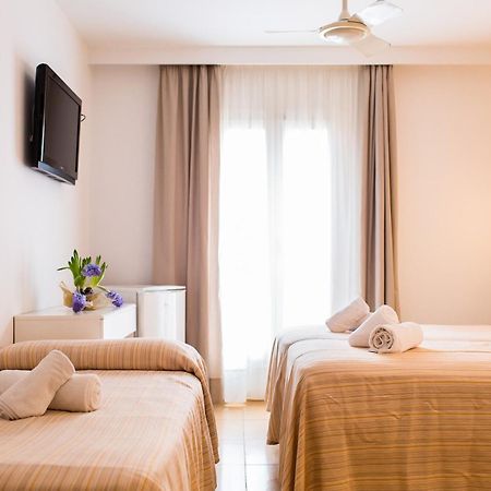 Sagitario Hostal Ciutadella Ciutadella  Zewnętrze zdjęcie