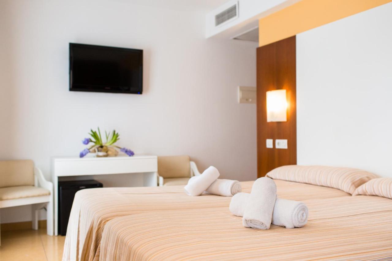 Sagitario Hostal Ciutadella Ciutadella  Zewnętrze zdjęcie