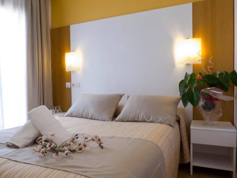 Sagitario Hostal Ciutadella Ciutadella  Zewnętrze zdjęcie