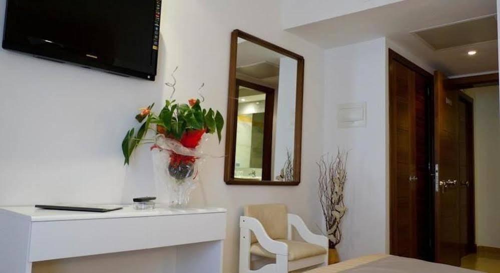 Sagitario Hostal Ciutadella Ciutadella  Zewnętrze zdjęcie